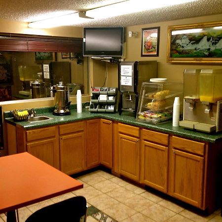Hwy Express Inn & Suites 斯蒂尔沃特 外观 照片