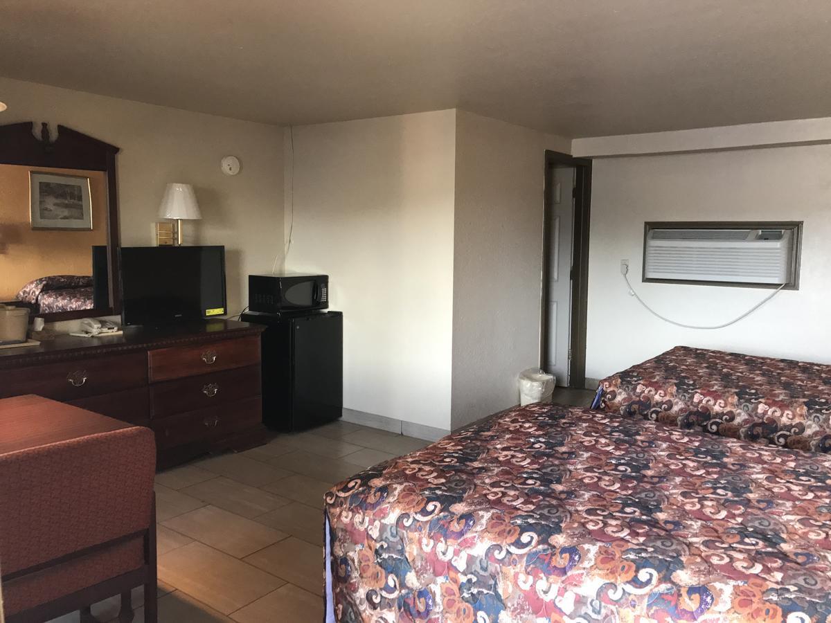 Hwy Express Inn & Suites 斯蒂尔沃特 外观 照片