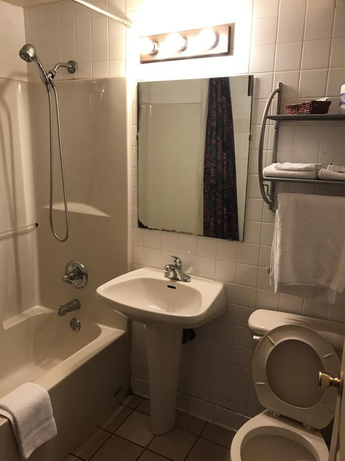 Hwy Express Inn & Suites 斯蒂尔沃特 外观 照片