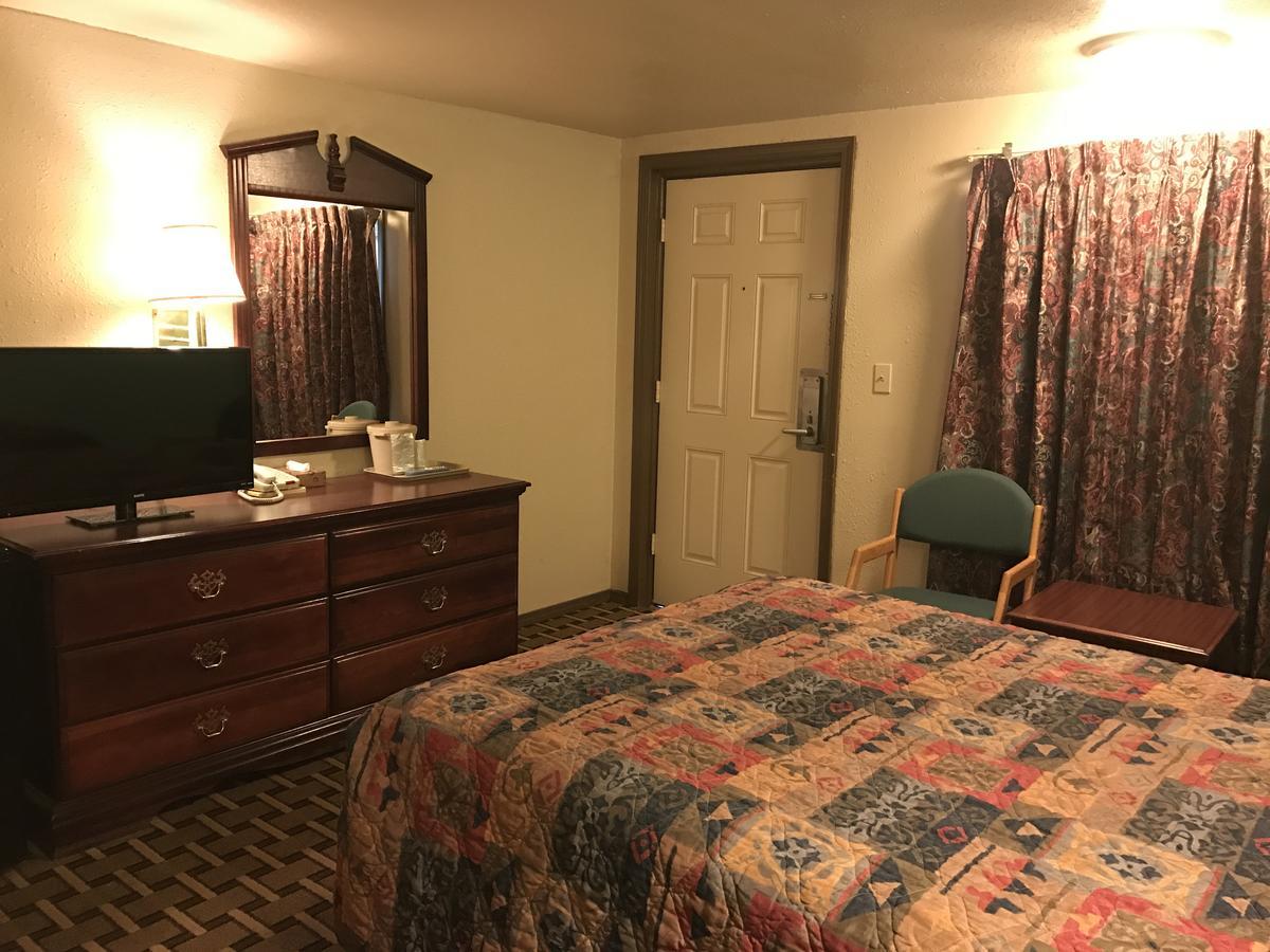 Hwy Express Inn & Suites 斯蒂尔沃特 外观 照片
